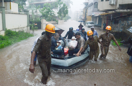 boats used to ferry stranded school children in Mangalore